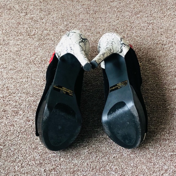 Women’s Platform Sandals - Picture 4 of 8